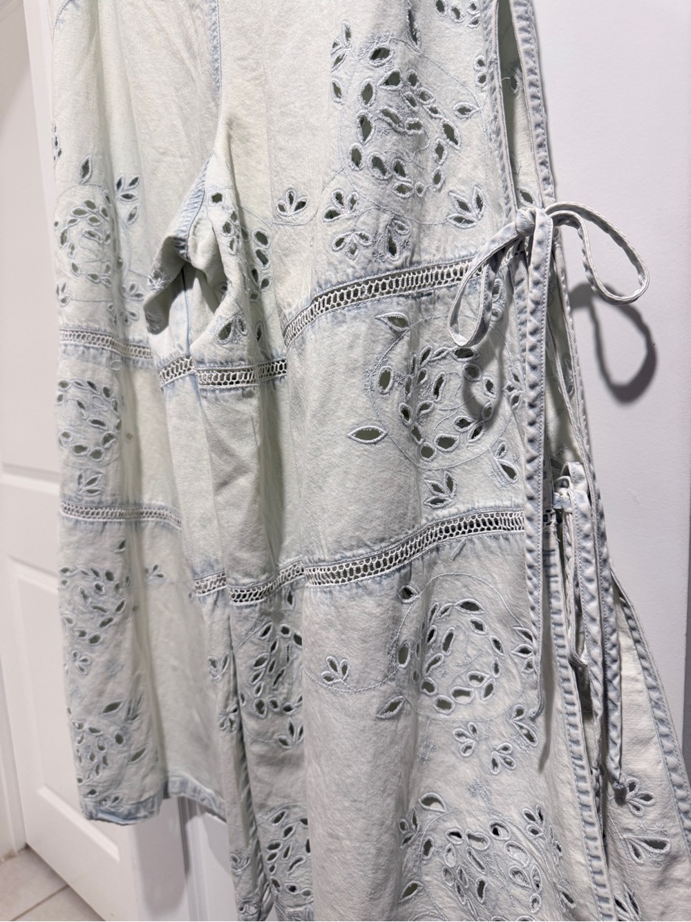 Free People We the Free Daybreak Jeans Side Tie Eyelet Pull On Pants LG NWOT - Picture 6 of 9